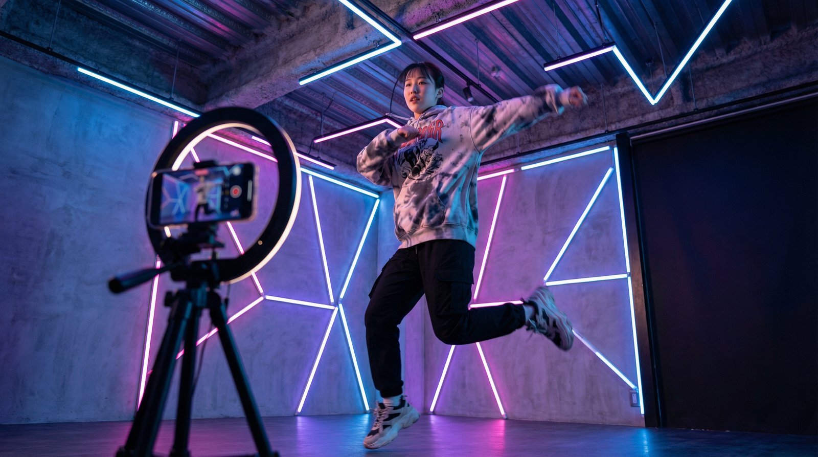 人兽短视频-潮流舞蹈挑战